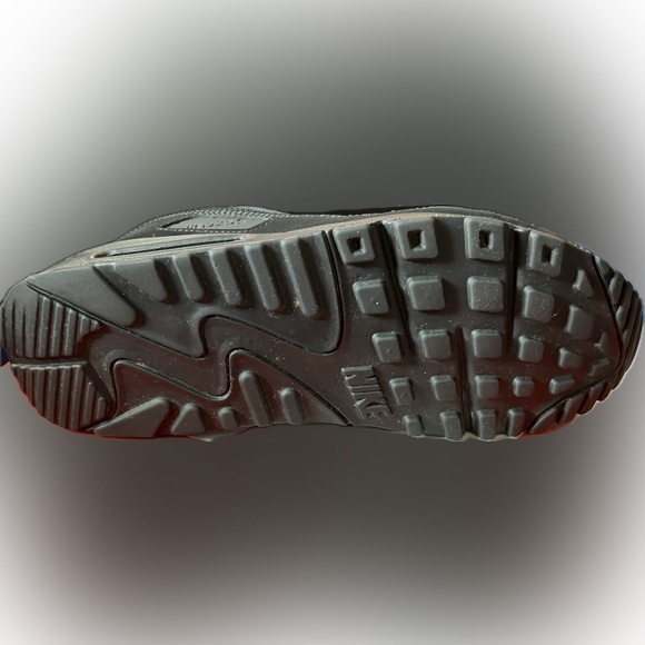 Men’s Air Max 90-Black Size 9 - Picture 3 of 4